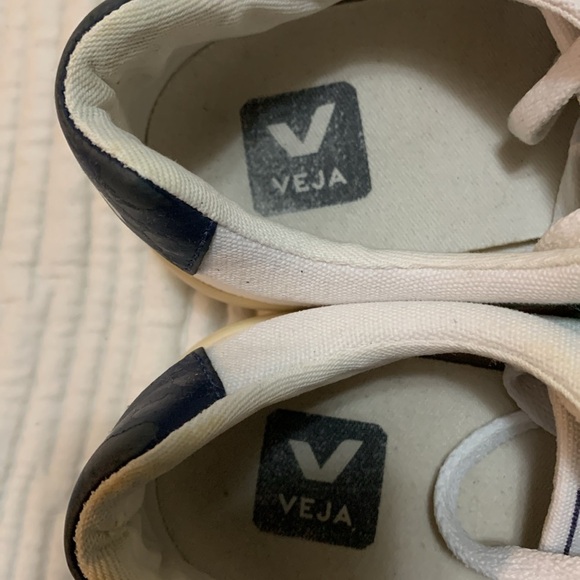 Anthropologie Veja Esplar SE White and Green Sneakers - Picture 7 of 16